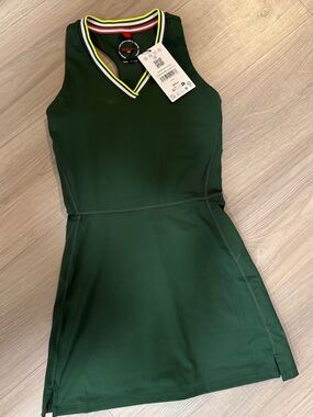 New Wilson Green Sleeveless V-Neck Mini Tennis Dress with Yellow-Trim Collar